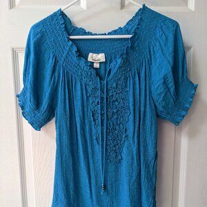 Blue flowy shirt/top from Dress Barn with floral embroidery decoration